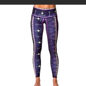 Teeki wild and free hot pants leggings nwot